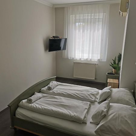 Zoli Apartmanok-Balcony Koelcsey 32 Hajdúszoboszló Zewnętrze zdjęcie
