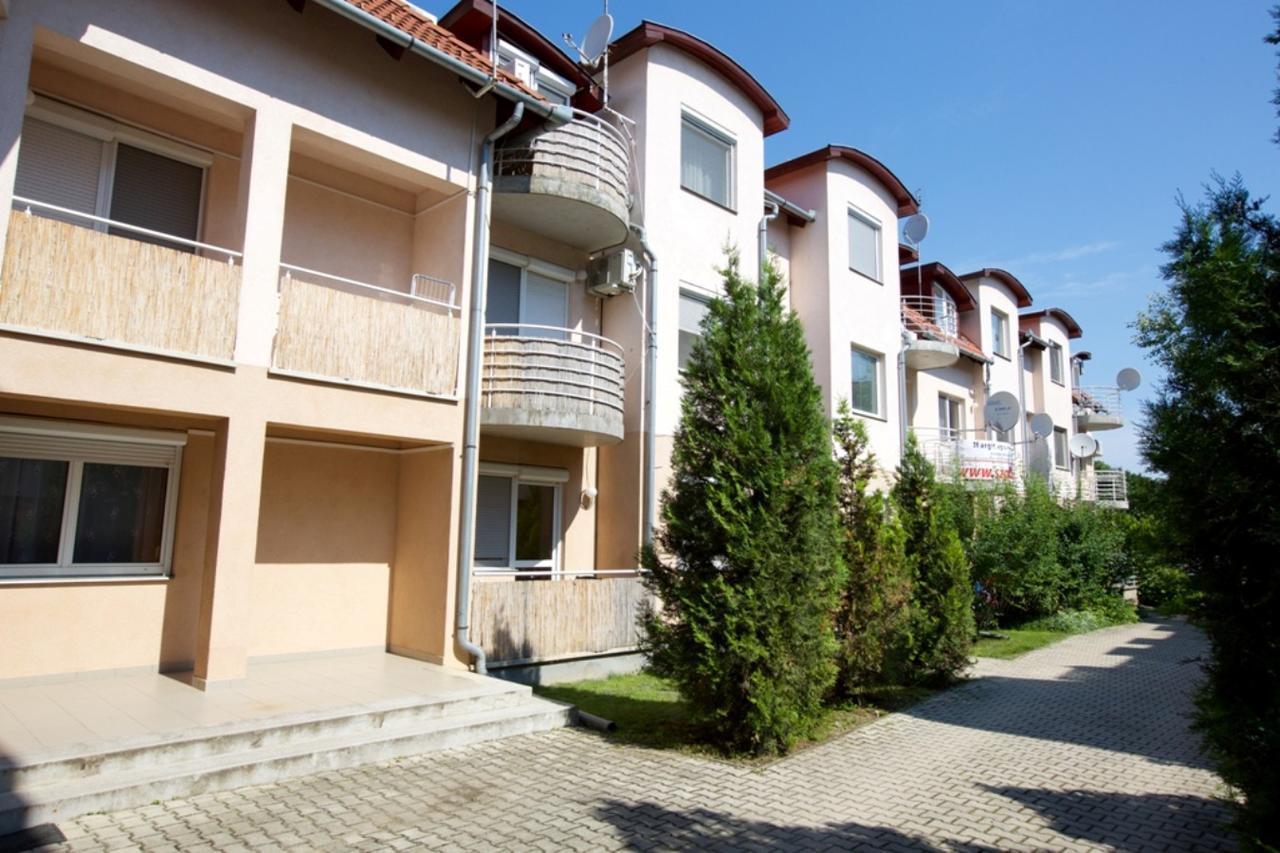 Zoli Apartmanok-Balcony Koelcsey 32 Hajdúszoboszló Zewnętrze zdjęcie